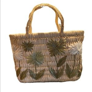 Straw handbag